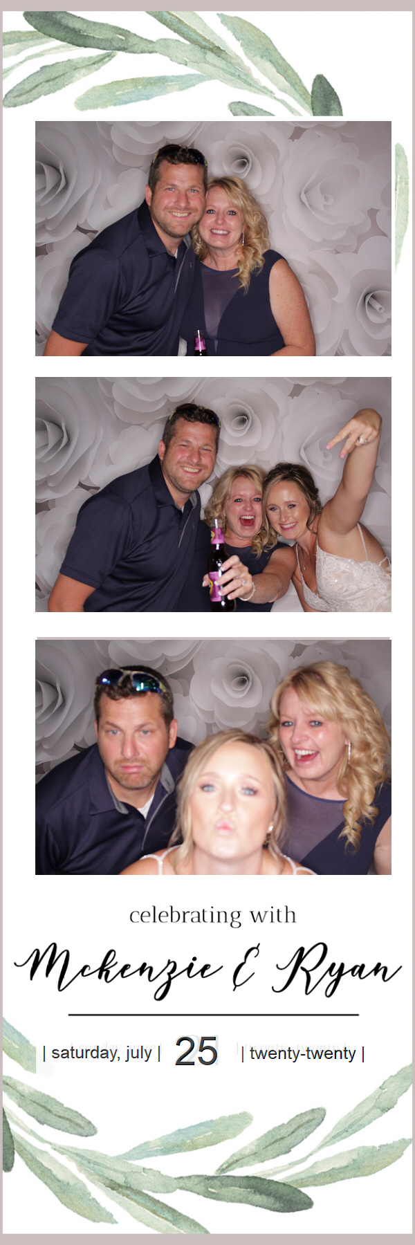 McKenzie & Ryan's Wedding | View more photos from the event at gallery.photoboothbillings.com/u/PhotoBoothBillings/McKenzie-Ryans-Wedding